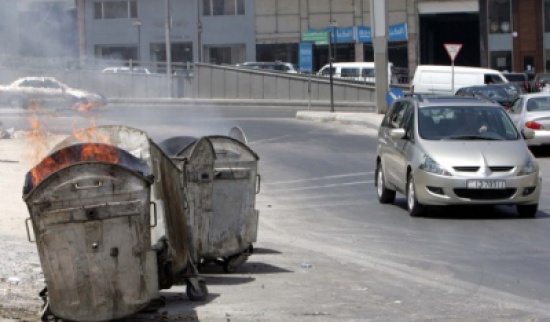 جرش .. مكرهة صحية بسبب حرق النفايات في الحاويات